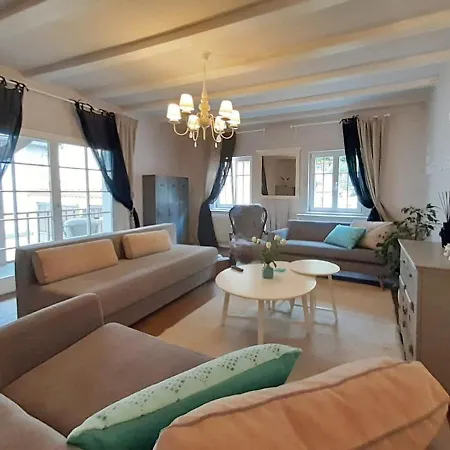 Sakka House Μπρασόβ